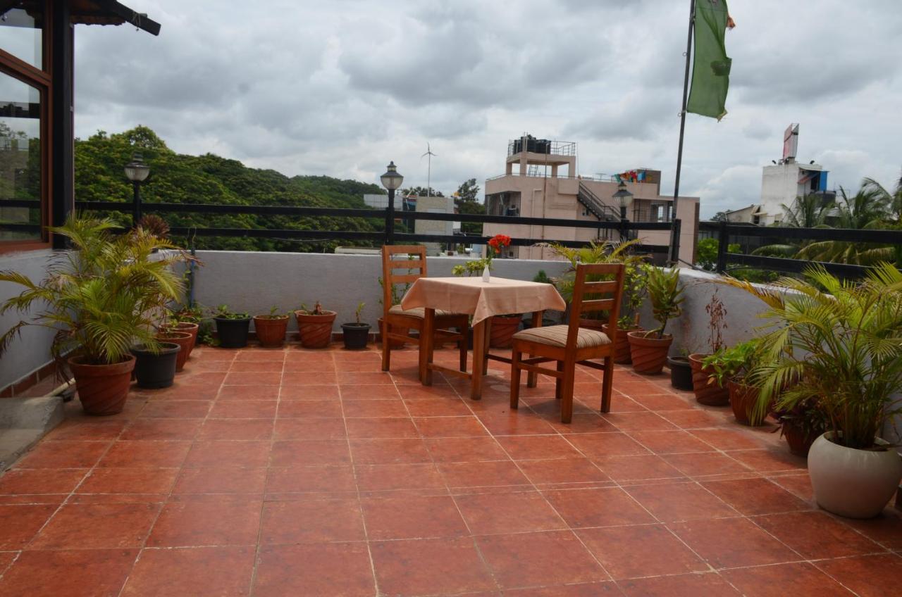 Himalayan Inn Hotel 벵갈루루 외부 사진